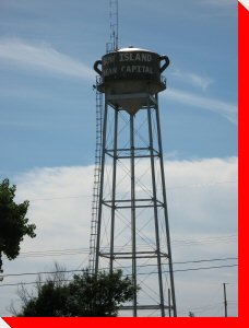 Bean Pot Water Tower - Bow Island, Alberta