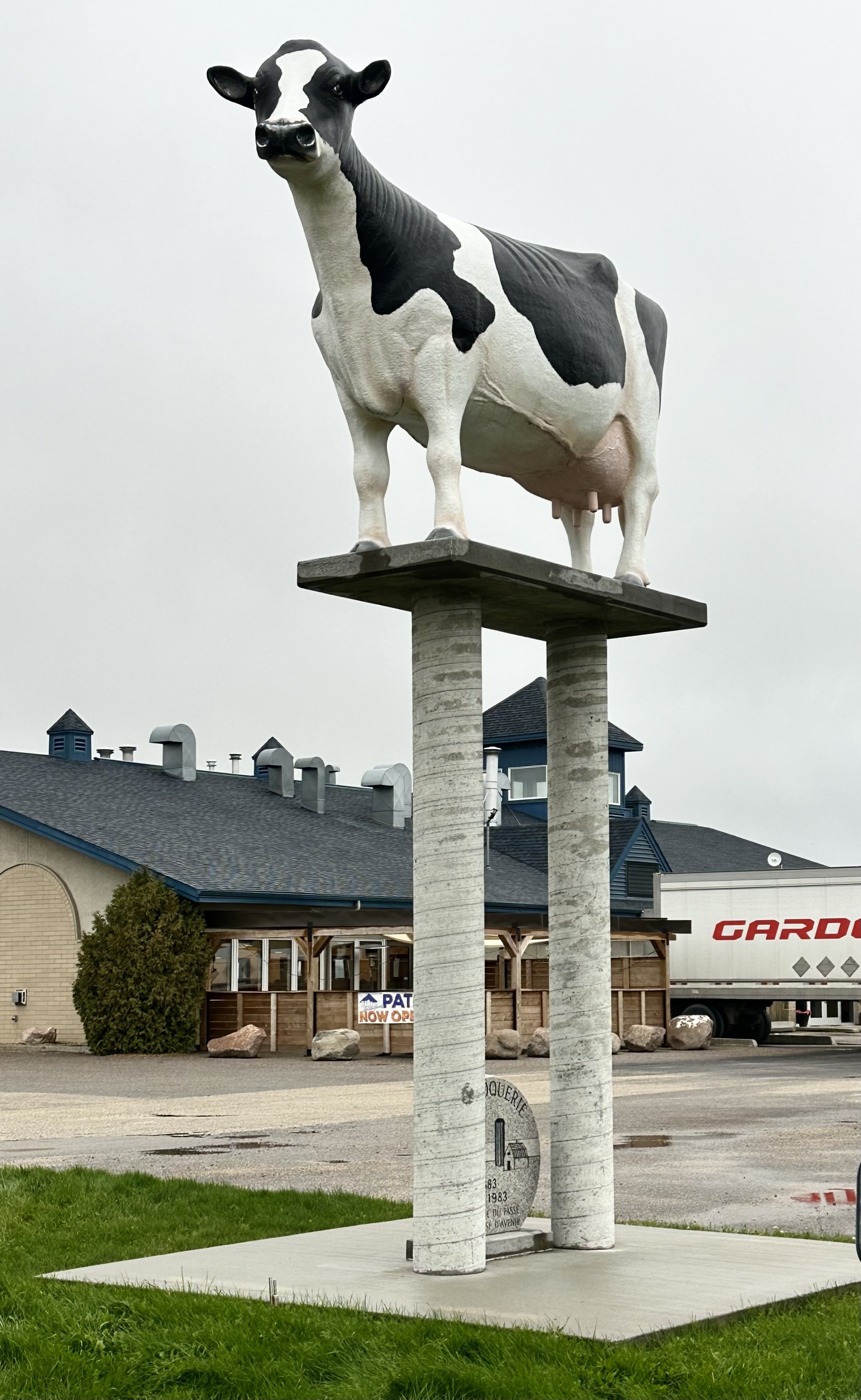 Holstein - La Broquerie, Manitoba