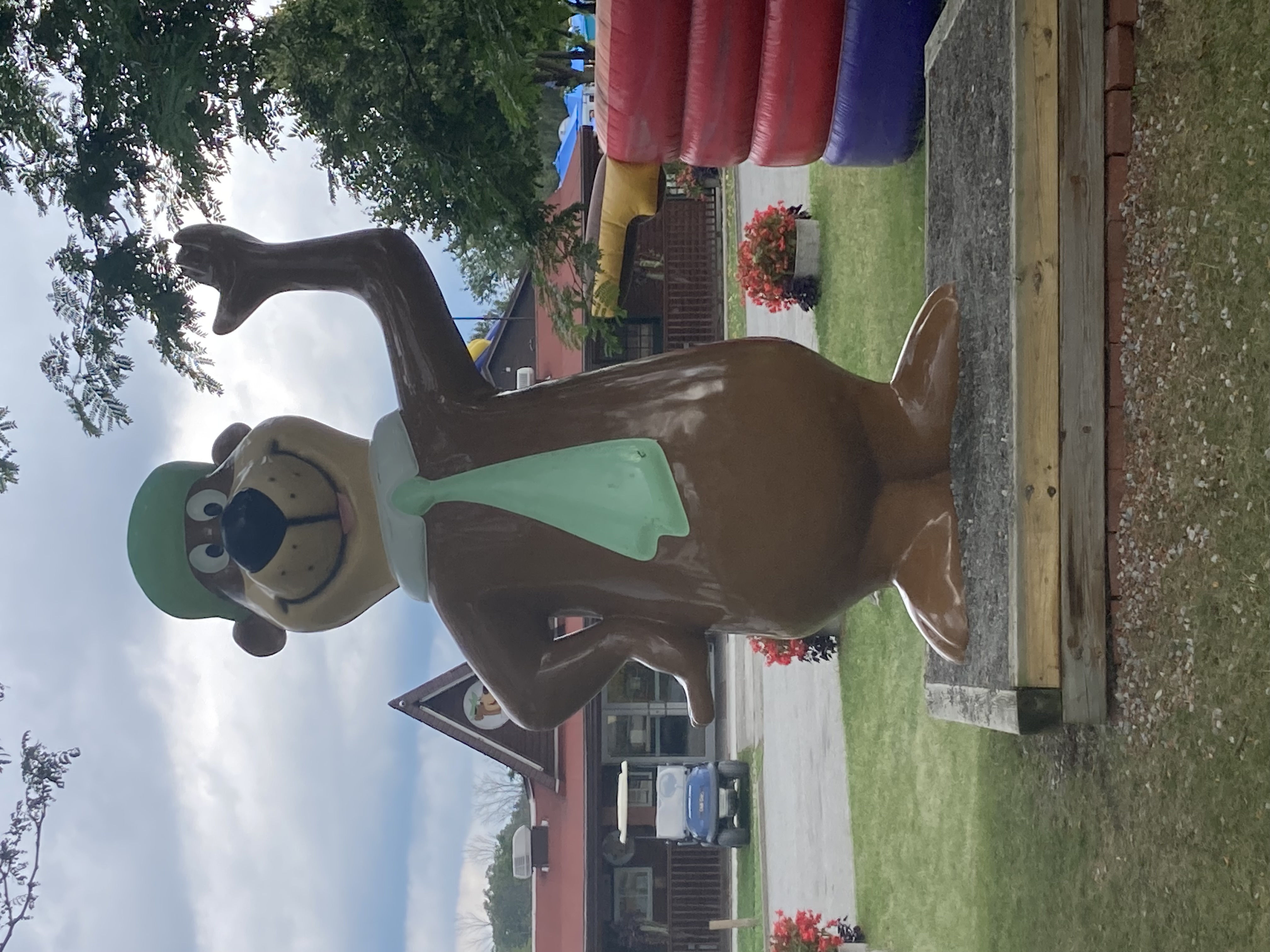 Yogi Bear - Niagara Falls, Ontario